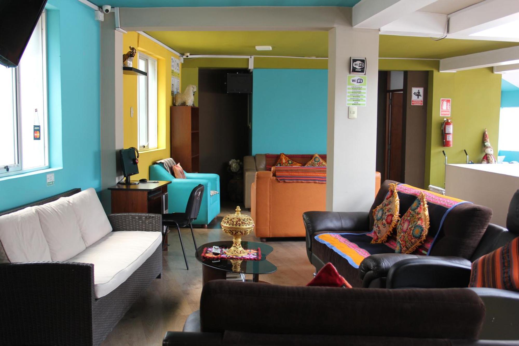 Cuscopackers Hostels Exterior photo